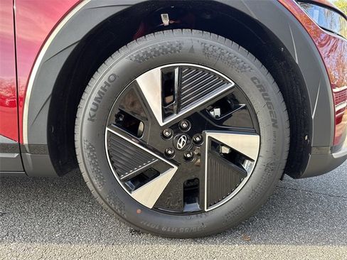 New 2026 Hyundai Ioniq 5 SEL image 12