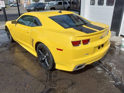 Used 2010 Chevrolet Camaro SS w/ LPO, Ground Effects Package RWD image 4