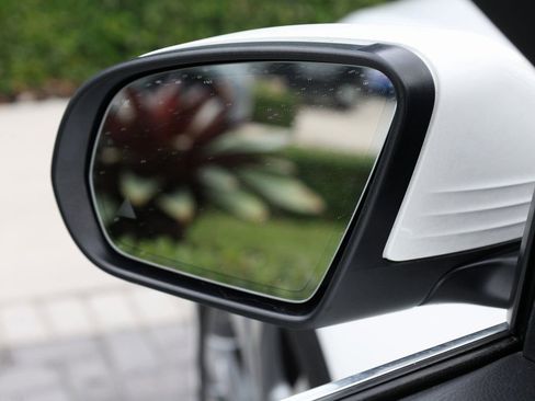 Used 2019 Mercedes-Benz C 300 w/ Premium Package image 10