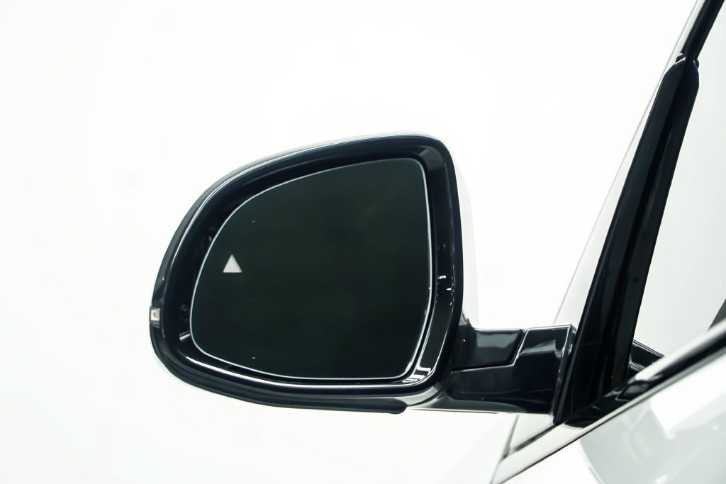Used 2022 BMW X5 sDrive40i w/ M Sport Package RWD image 16
