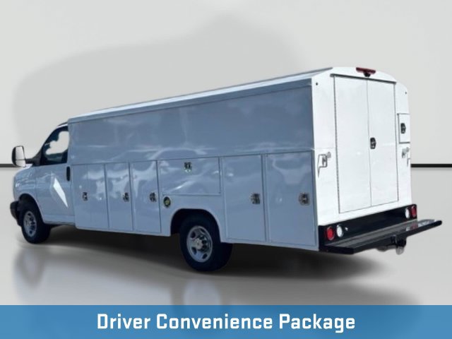 Used 2021 Chevrolet Express 3500 w/ Power Convenience Package RWD image 3