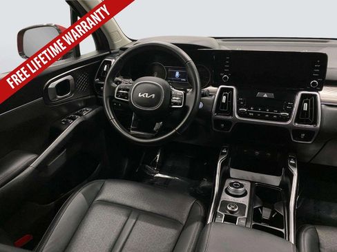 Used 2022 Kia Sorento S FWD image 22