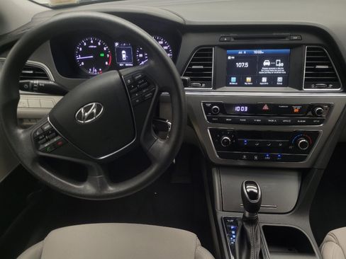 Used 2017 Hyundai Sonata SE FWD image 22