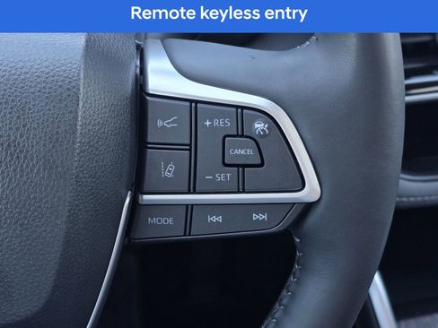 Used 2023 Toyota Highlander Platinum image 27