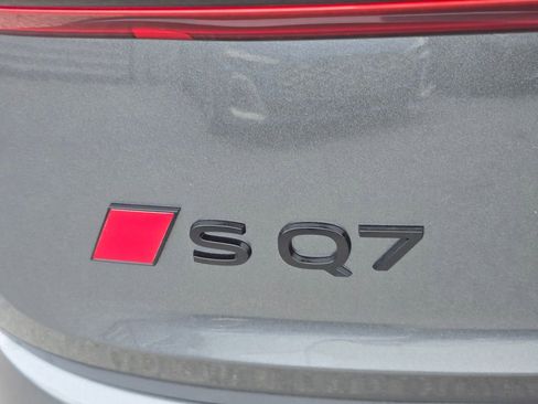 New 2026 Audi SQ7 Premium Plus AWD/4WD image 29