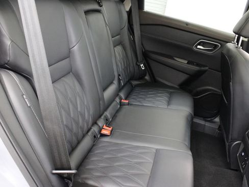 Used 2023 Nissan Rogue Platinum w/ Platinum Premium Package FWD image 22