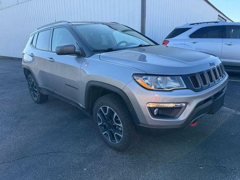 Used 2019 Jeep Compass Trailhawk w/ Safety & Security Group image 7