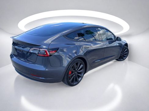 Used 2018 Tesla Model 3 Long Range AWD/4WD image 4