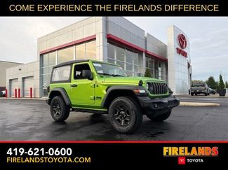 Used 2025 Jeep Wrangler Sport AWD/4WD video 1