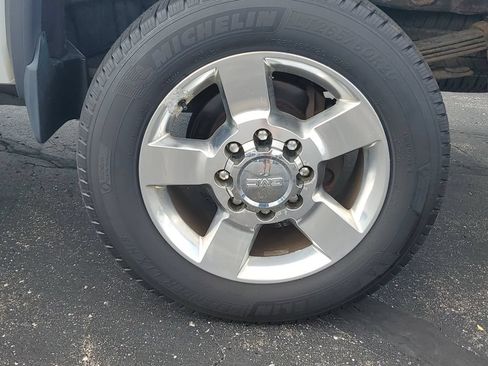 Used 2016 GMC Sierra 2500 Denali w/ Duramax Plus Package AWD/4WD image 6