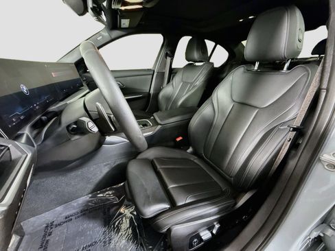 Used 2023 BMW 330i Sedan w/ M Sport Package RWD image 22