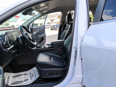 Used 2025 Kia Sportage EX FWD image 30