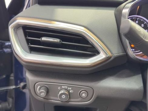 Used 2022 Chevrolet TrailBlazer ACTIV w/ Sun and Liftgate Package FWD image 26