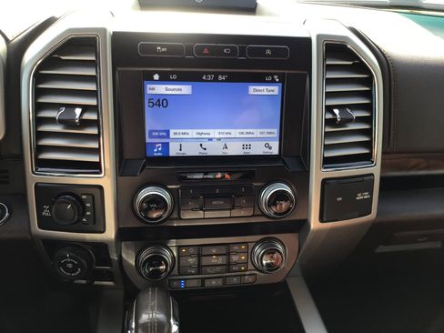 Used 2019 Ford F150 King Ranch w/ Equipment Group 601A Luxury AWD/4WD image 22