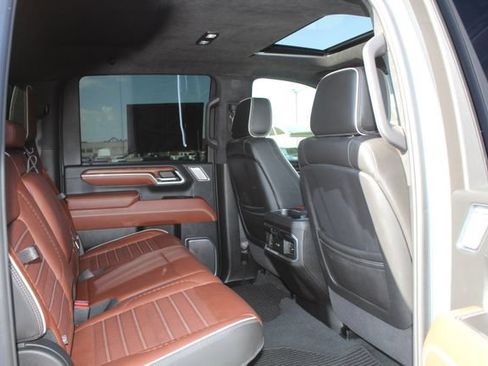 Used 2025 GMC Sierra 2500 Denali Ultimate AWD/4WD image 18