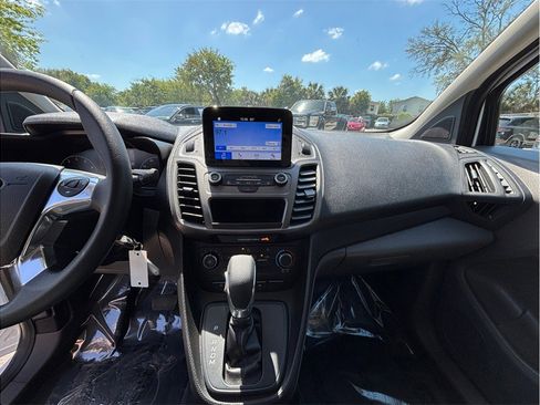 Used 2019 Ford Transit Connect XLT image 11