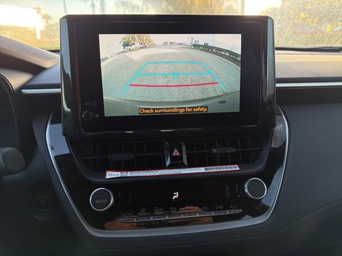 Used 2026 Toyota Corolla Cross SE image 12