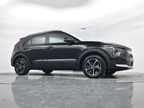 New 2026 Kia Niro LX image 34