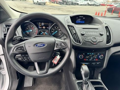 Used 2018 Ford Escape SE image 13