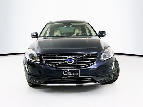 Used 2017 Volvo XC60 T5 Inscription w/ Preferred Option Package FWD image 5
