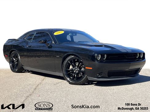 Used 2017 Dodge Challenger R/T w/ Blacktop Package image 1