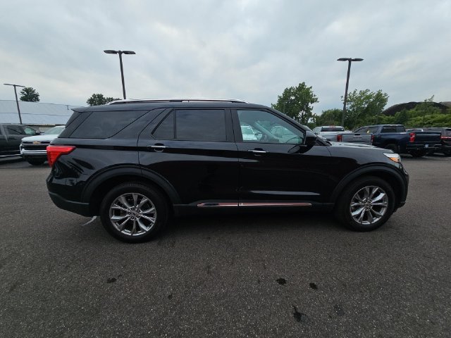 Used 2024 Ford Explorer Limited AWD/4WD image 11