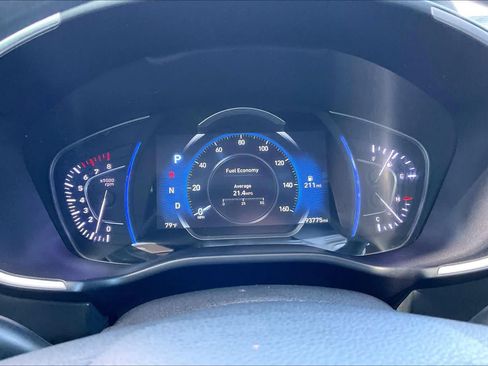 Used 2019 Hyundai Santa Fe SEL FWD image 23