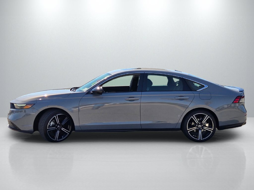 Used 2025 Honda Accord Sport image 7