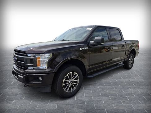 Used 2020 Ford F150 XLT w/ Equipment Group 302A Luxury AWD/4WD image 3