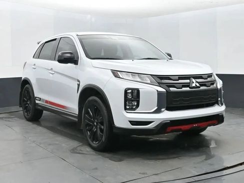 Used 2023 Mitsubishi Outlander Sport AWD image 2