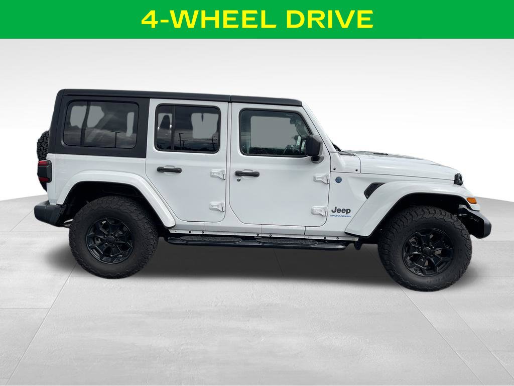 Used 2024 Jeep Wrangler Unlimited w/ Convenience Group AWD/4WD image 6