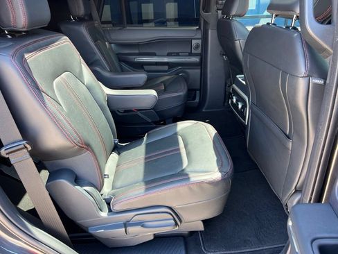Used 2024 Ford Expedition Limited AWD/4WD image 21