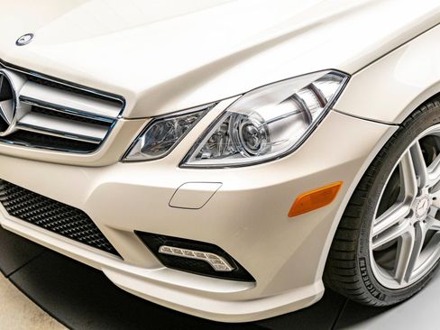 Used 2011 Mercedes-Benz E 550 Cabriolet image 15