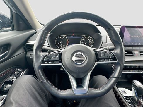 Used 2023 Nissan Altima 2.5 SR AWD/4WD image 11