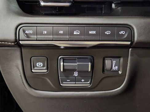 Used 2024 Cadillac Escalade Sport Platinum w/ LPO, ONYX Package image 42