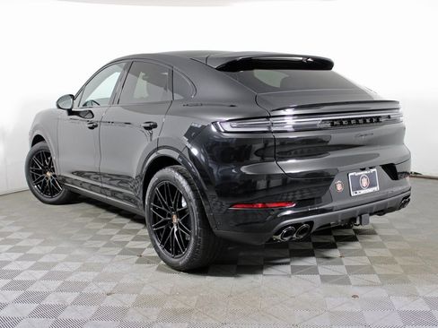 New 2026 Porsche Cayenne Coupe image 3