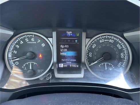 Used 2019 Toyota Tacoma SR5 AWD/4WD image 20