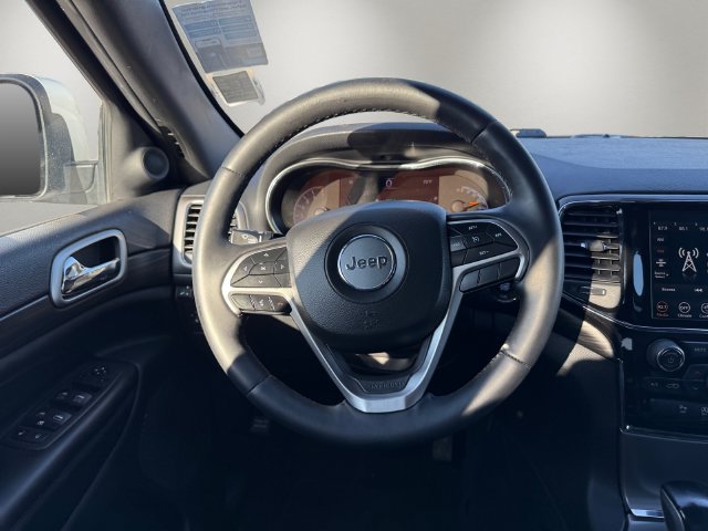 Used 2022 Jeep Grand Cherokee Laredo X RWD image 10