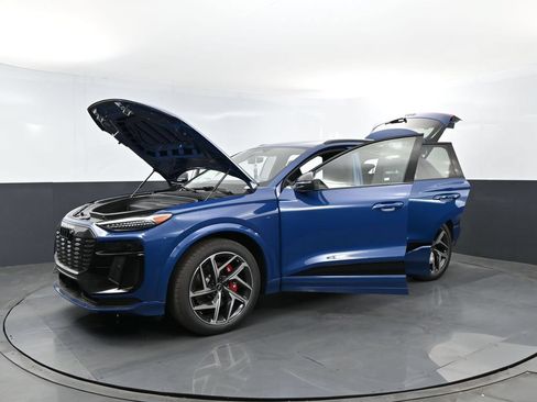 New 2027 Audi SQ6 e-tron Premium Plus AWD/4WD image 24