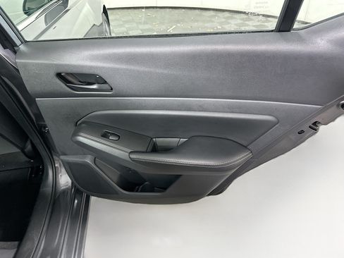 Used 2025 Nissan Altima 2.5 SV FWD image 28