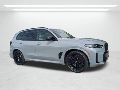 New 2026 BMW X5 M60i image 2