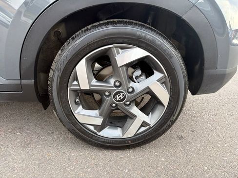 Used 2025 Hyundai Venue SEL FWD image 30