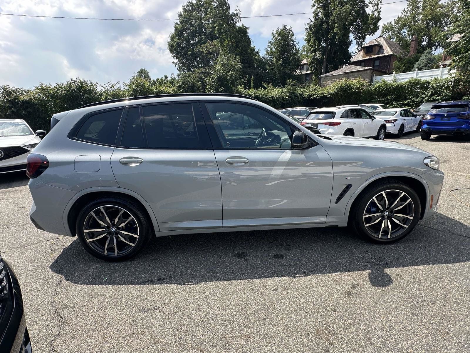 Used 2022 BMW X3 M40i w/ Premium Package Essential AWD/4WD image 2