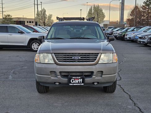 Used 2002 Ford Explorer XLS image 11