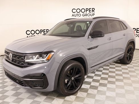 Used 2023 Volkswagen Atlas Cross Sport SEL R-Line AWD/4WD image 11