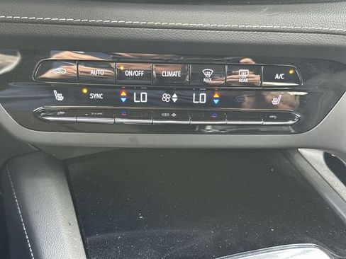 Certified 2023 Buick Envision Preferred w/ Sport Touring Package AWD/4WD image 19