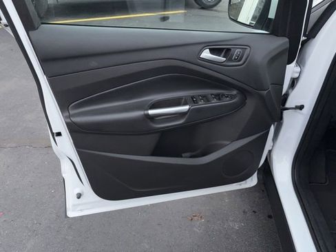 Used 2018 Ford Escape SE w/ SE Sync 3 Package image 22