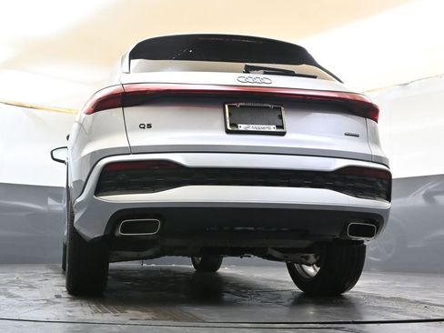 Used 2025 Audi Q5 Premium Plus w/ Premium Plus image 40