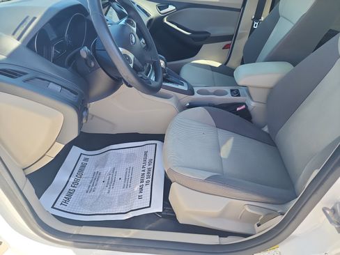 Used 2013 Ford Focus SE FWD image 3