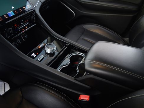 Used 2021 Jeep Grand Cherokee L Limited w/ MOPAR Finishing Package image 13